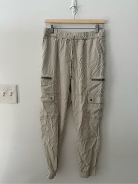 Banana Republic Cream Cargo Joggers
